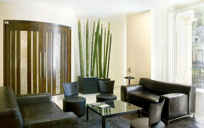 Room facilities at Caesar Hotel London